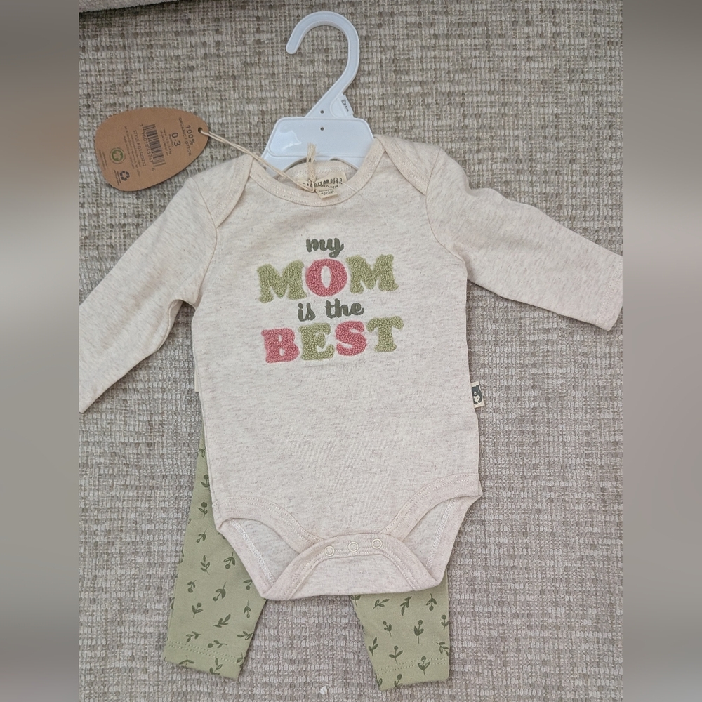 Baby Organic Onesie Set - Mom Is The Best